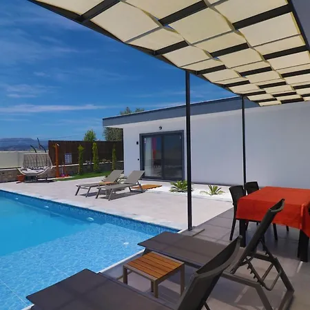 Villa Han Willa *